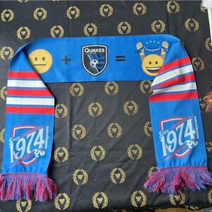 San Jose Earthquakes emoji scarf